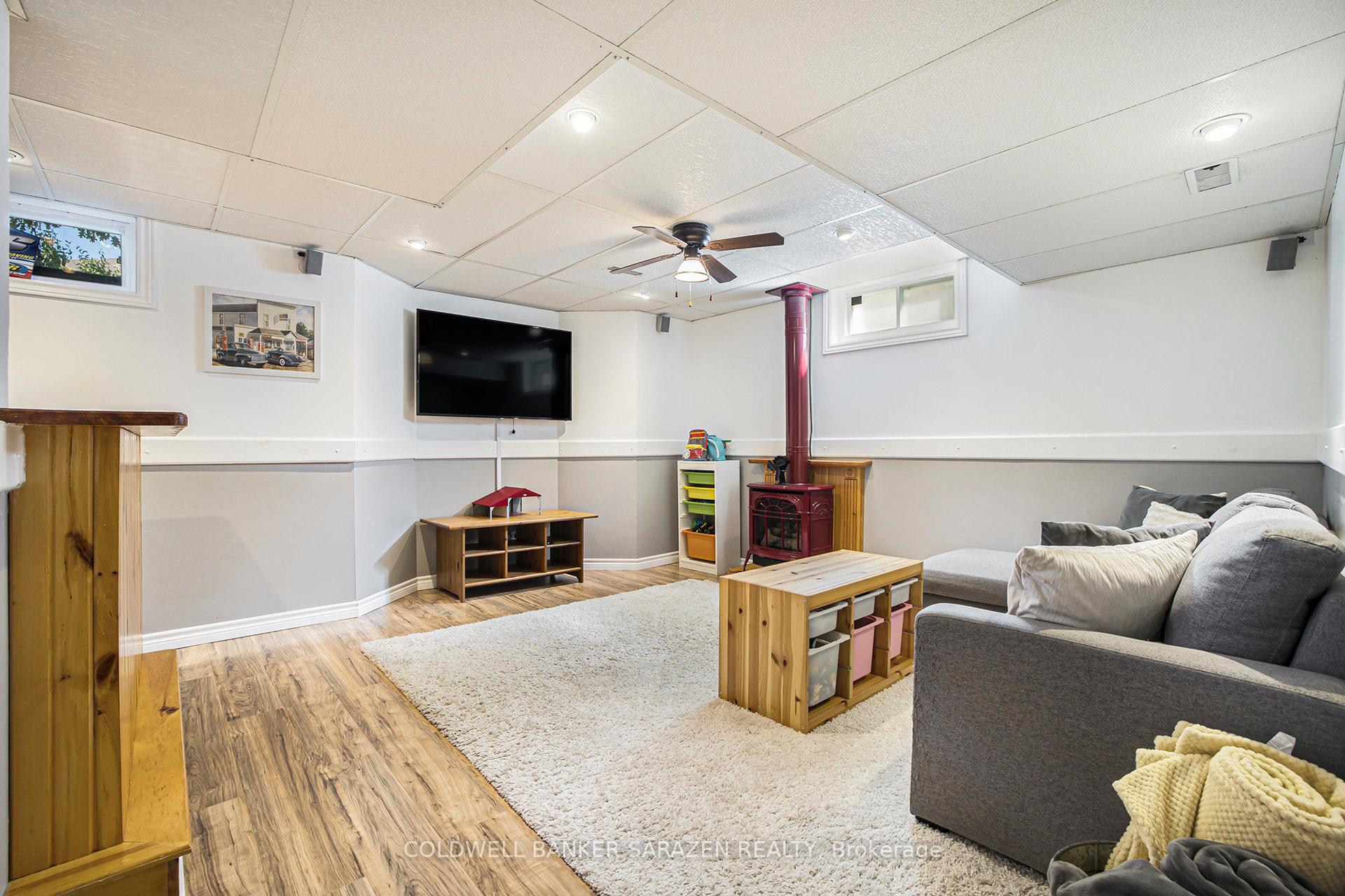 Photo 16 of 10 Fairview Crescent, Arnprior — HOMEH