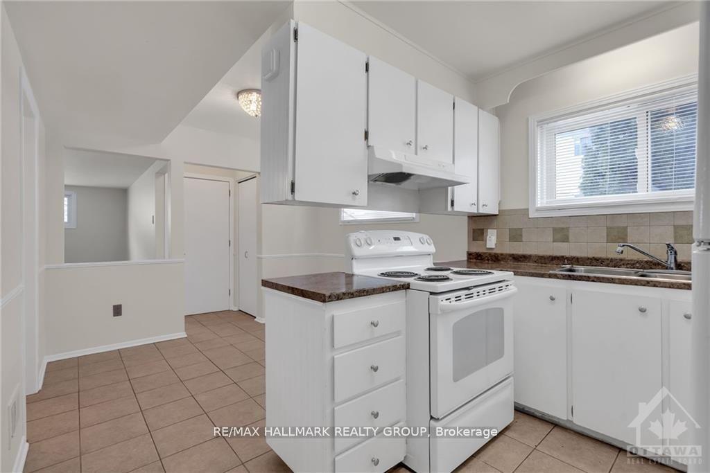 Photo 5 of 280 St Denis Street, Ottawa, Vanier — HOMEH