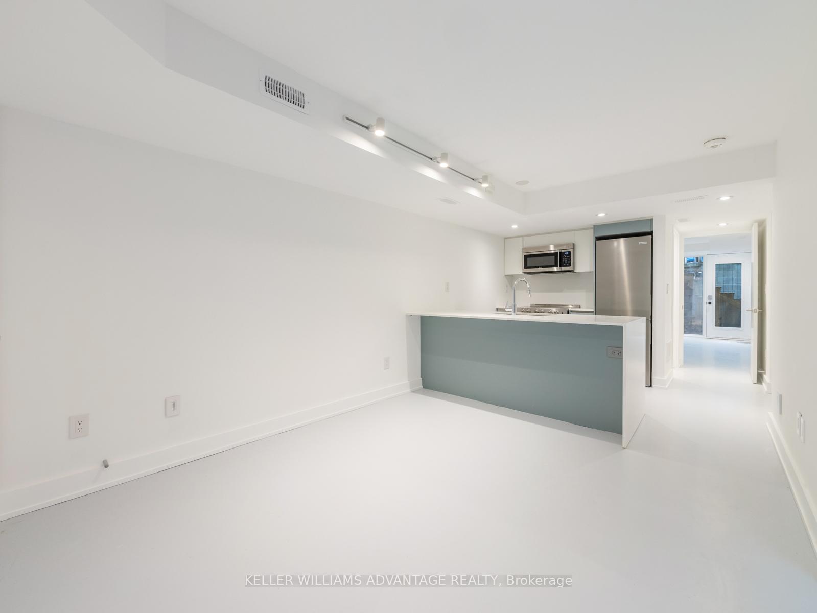 Photo 8 of Unit Apt 2, 91 Bellwoods Avenue, Toronto, Trinity-Bellwoods — HOMEH