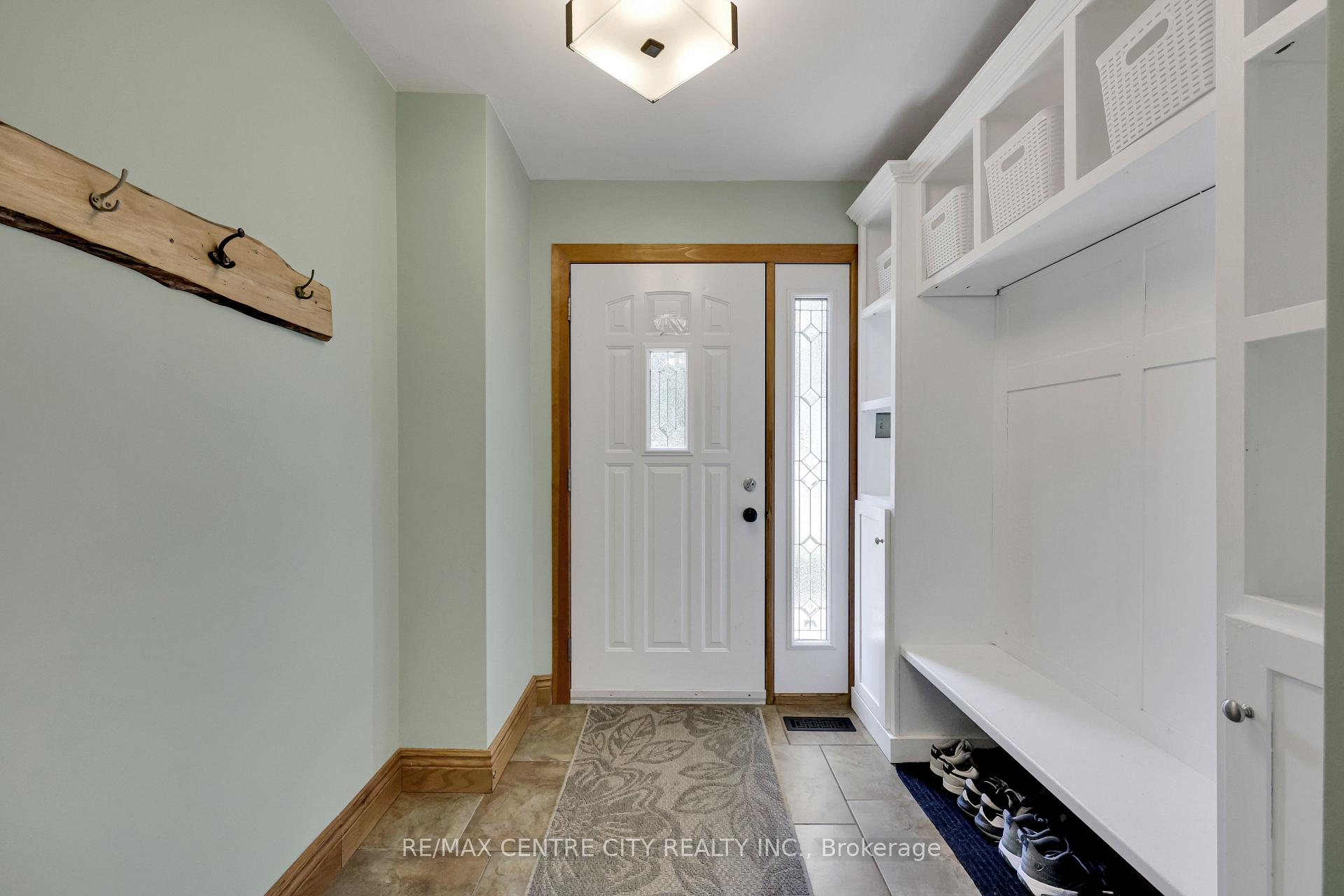 Photo 4 of 141 St Andrew Street E, Aylmer — HOMEH