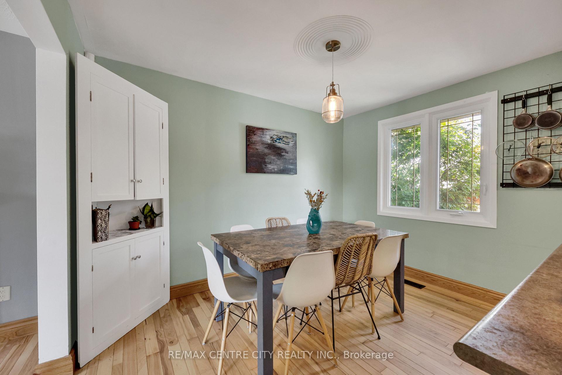 Photo 8 of 141 St Andrew Street E, Aylmer — HOMEH