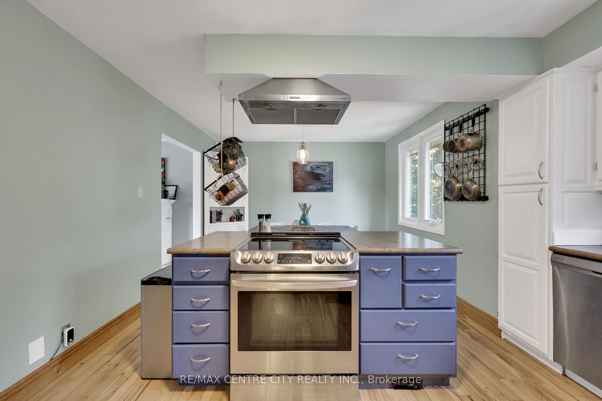 Photo 14 of 141 St Andrew Street E, Aylmer — HOMEH