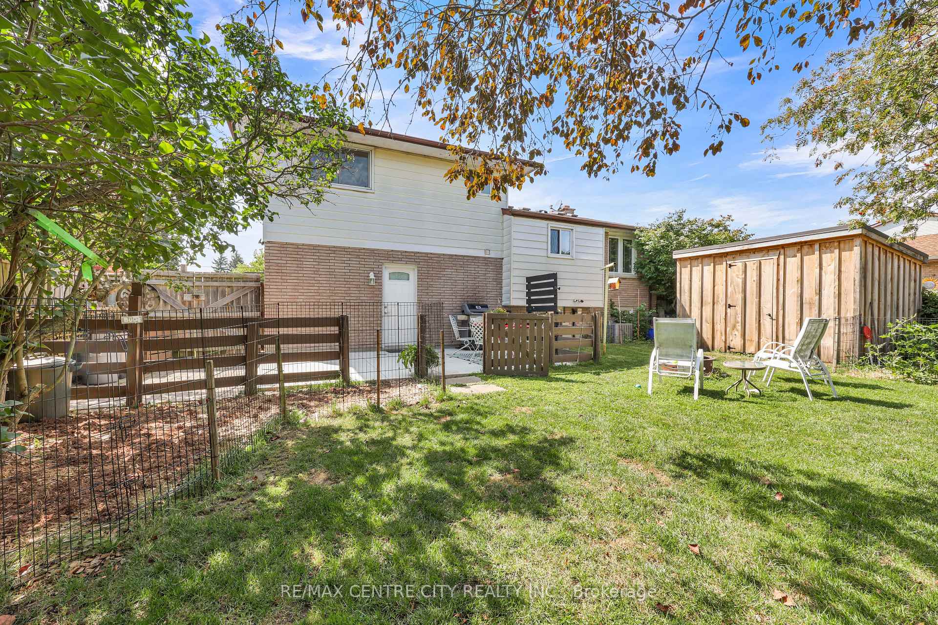 Photo 40 of 141 St Andrew Street E, Aylmer — HOMEH