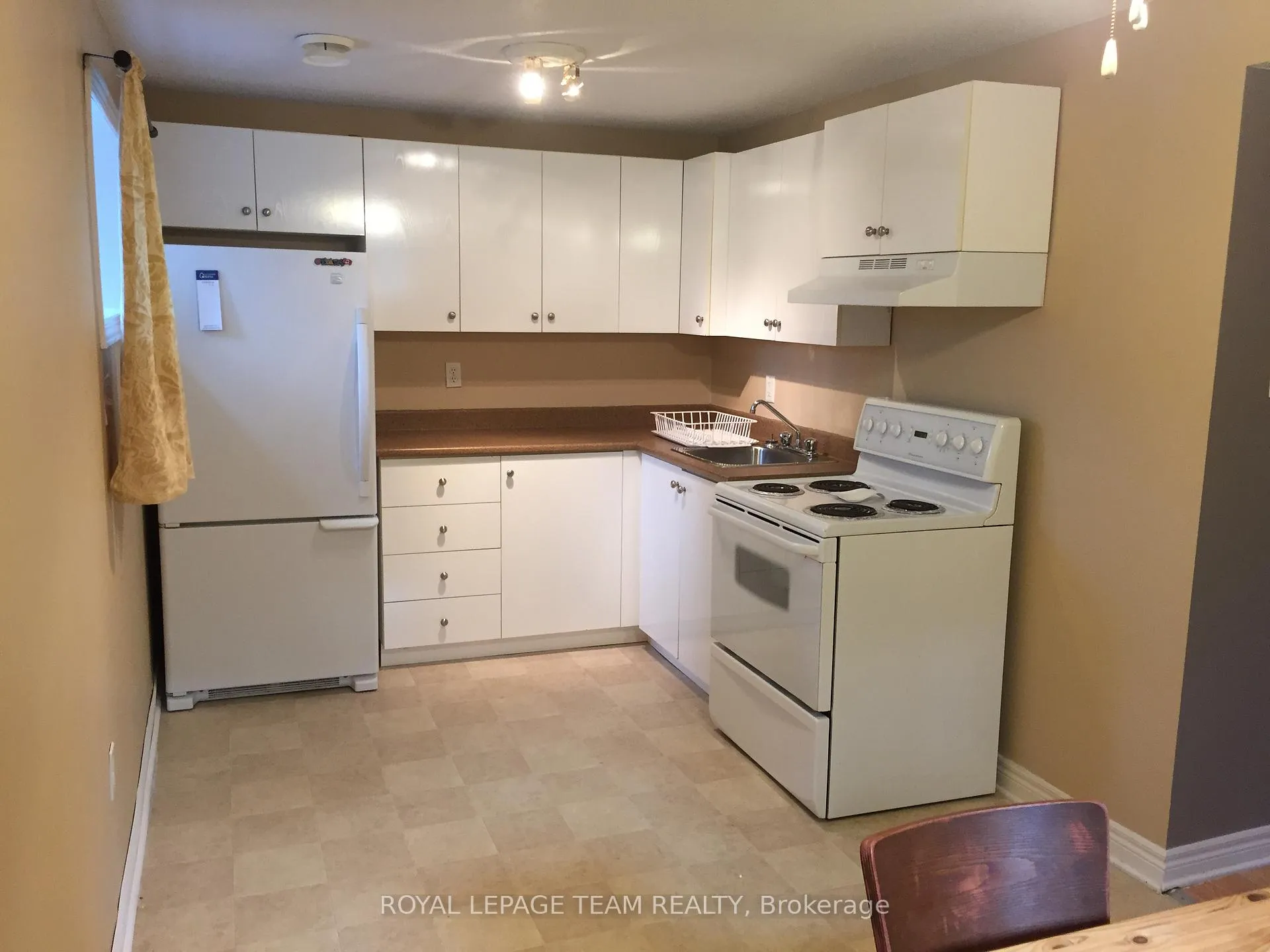 Photo 26 of 262 St Jacques Street, Ottawa, Vanier — HOMEH