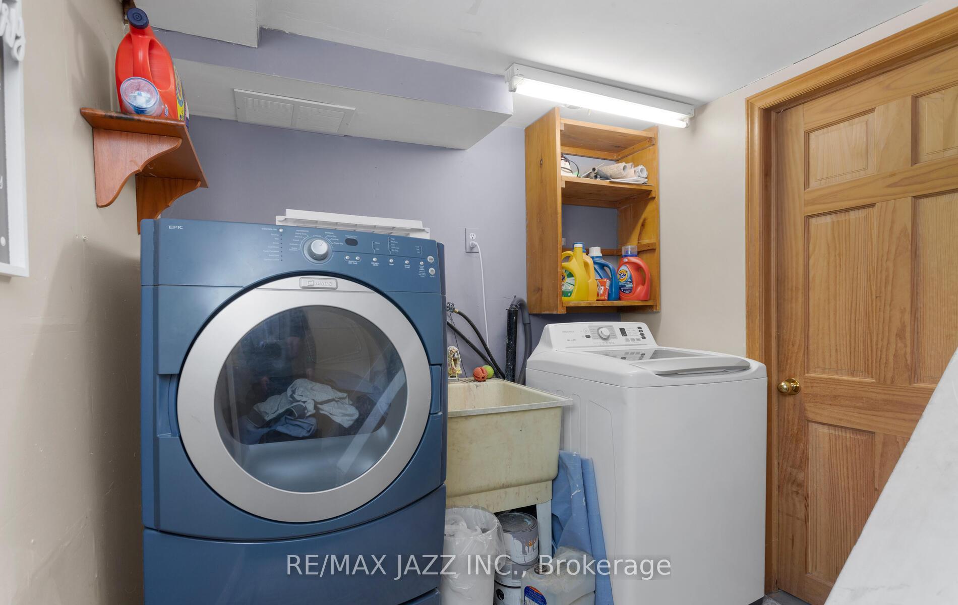 Photo 13 of 35 Maple Street, Uxbridge — HOMEH