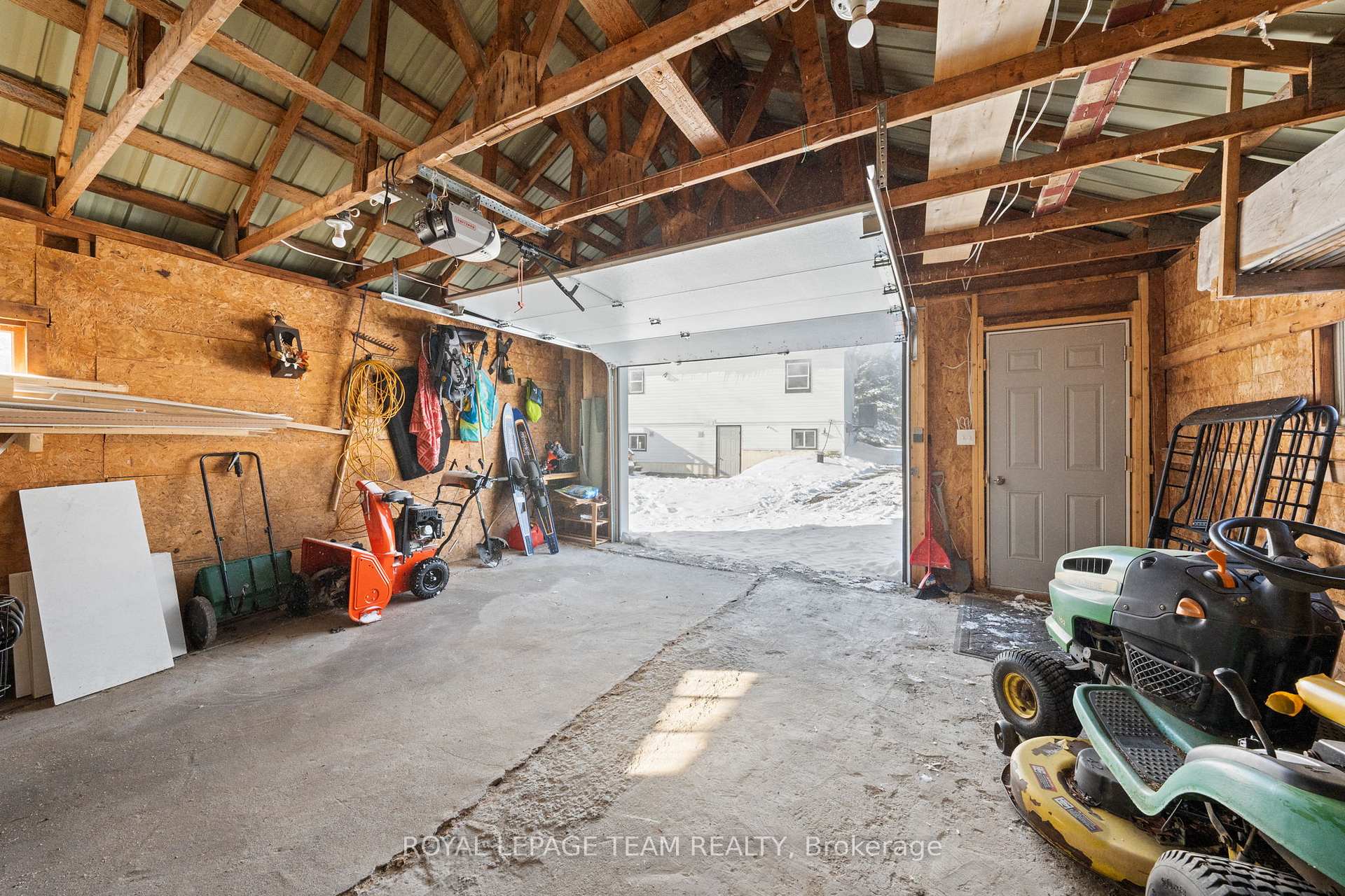 Photo 40 of 2569 10th Line, Beckwith, Beckwith Twp — HOMEH