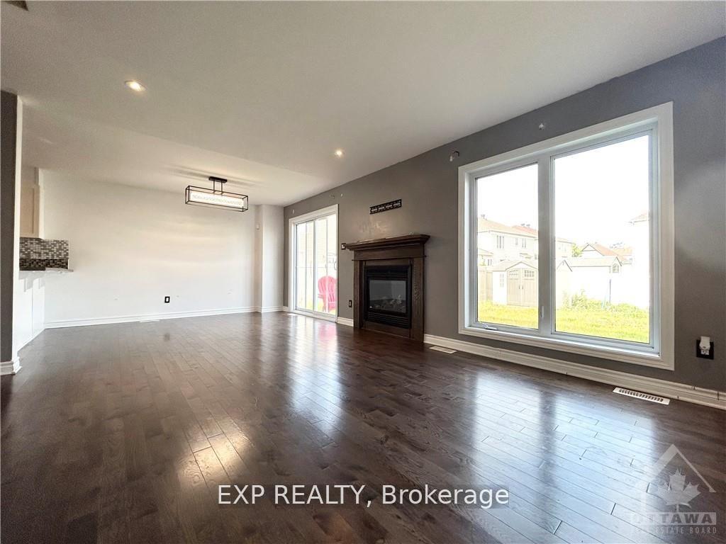Photo 14 of 649 Clearbrook Drive, Ottawa, Barrhaven - Strandherd — HOMEH