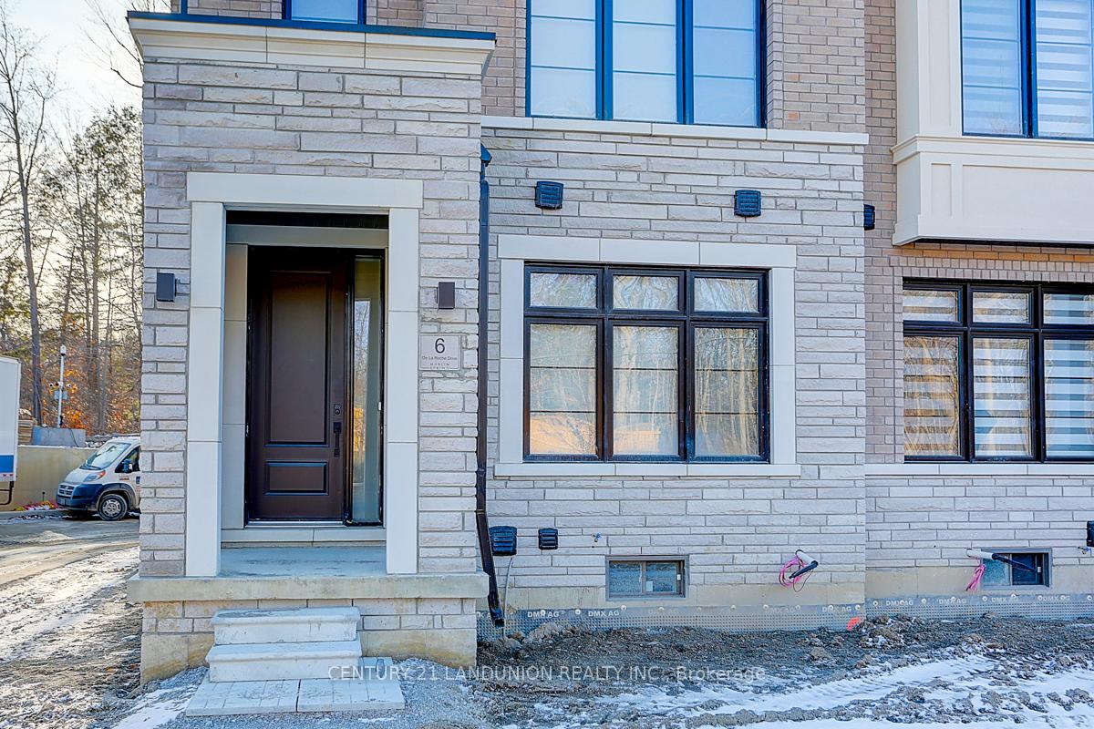 Photo 2 of 6 De La Roche Drive, Vaughan, Vellore Village — HOMEH