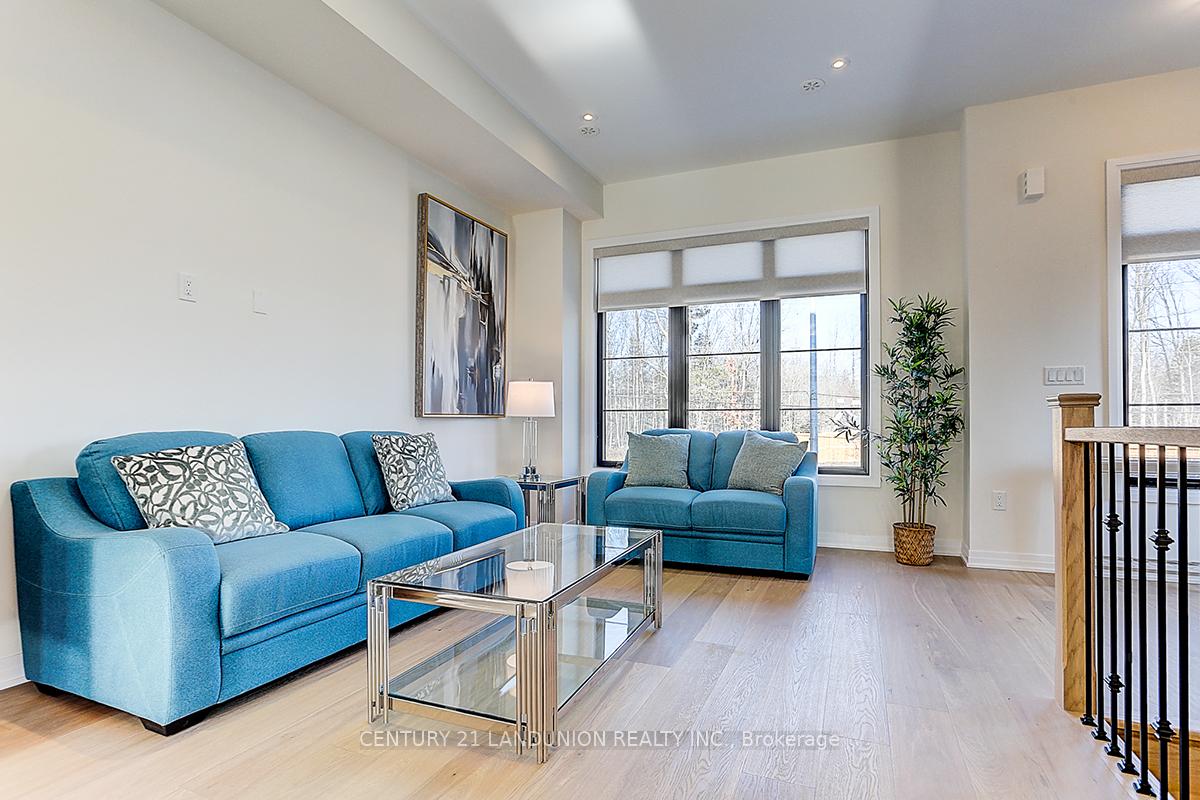 Photo 14 of 6 De La Roche Drive, Vaughan, Vellore Village — HOMEH