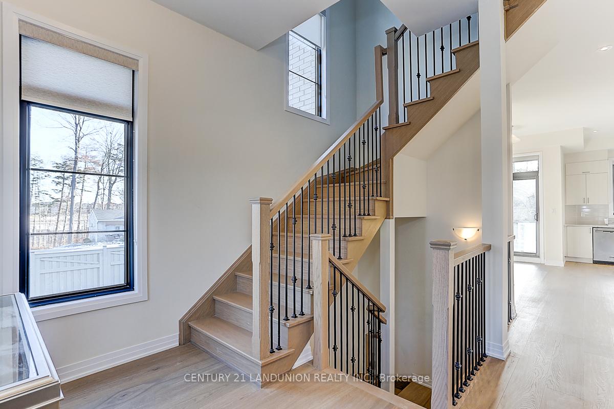 Photo 21 of 6 De La Roche Drive, Vaughan, Vellore Village — HOMEH
