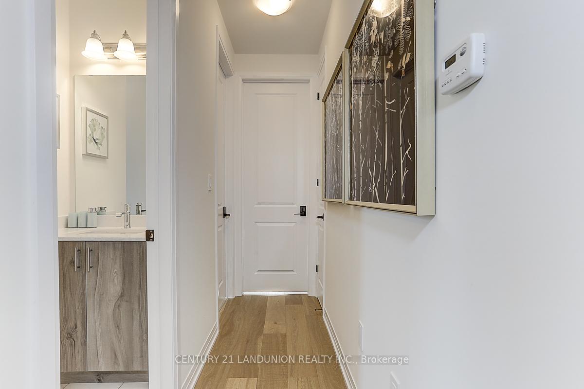 Photo 23 of 6 De La Roche Drive, Vaughan, Vellore Village — HOMEH