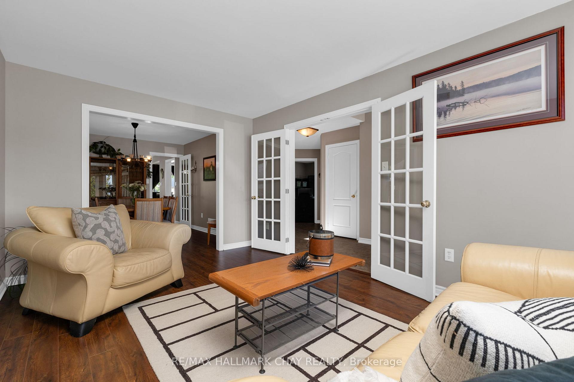 Photo 8 of 3 Meyer Avenue, Barrie, East Bayfield — HOMEH