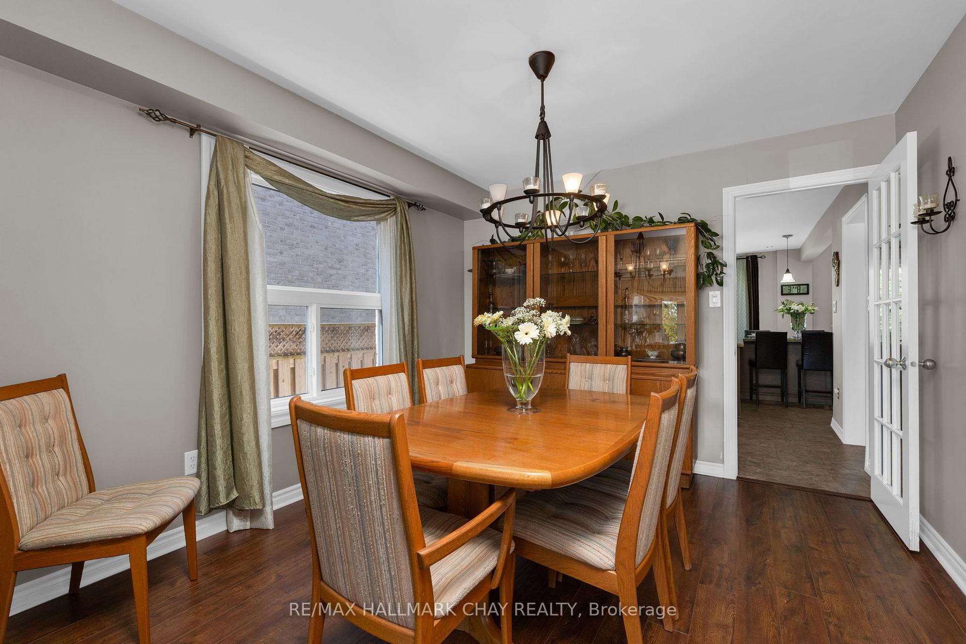 Photo 11 of 3 Meyer Avenue, Barrie, East Bayfield — HOMEH