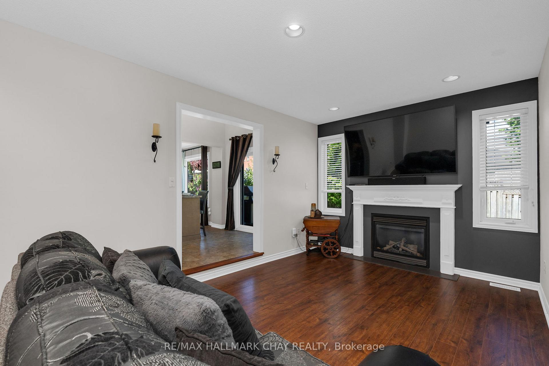 Photo 16 of 3 Meyer Avenue, Barrie, East Bayfield — HOMEH