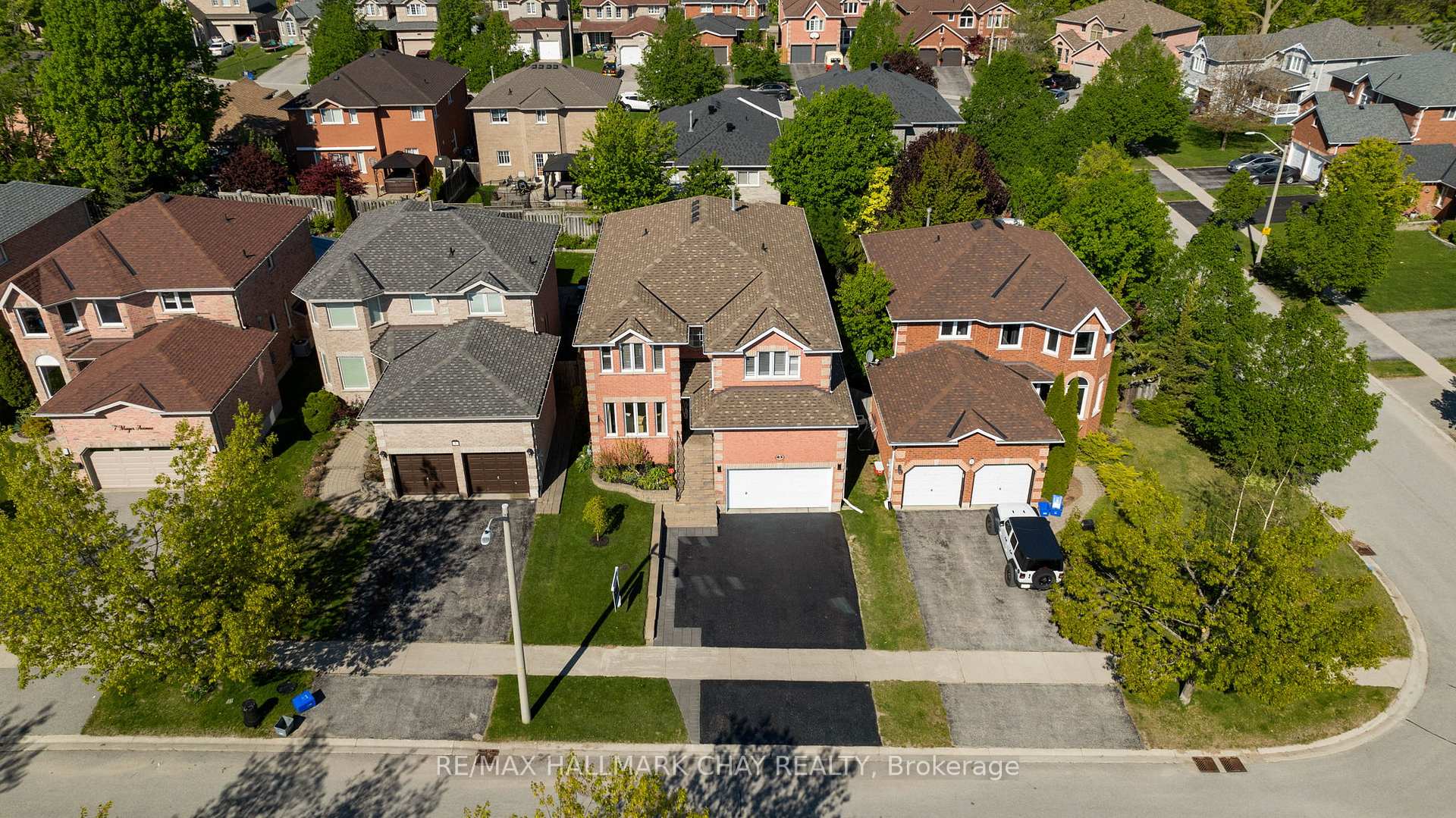 Photo 35 of 3 Meyer Avenue, Barrie, East Bayfield — HOMEH