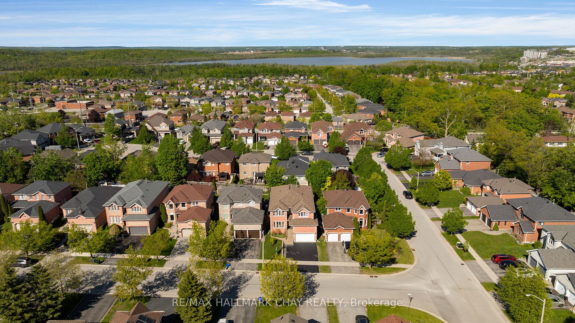 Photo 33 of 3 Meyer Avenue, Barrie, East Bayfield — HOMEH