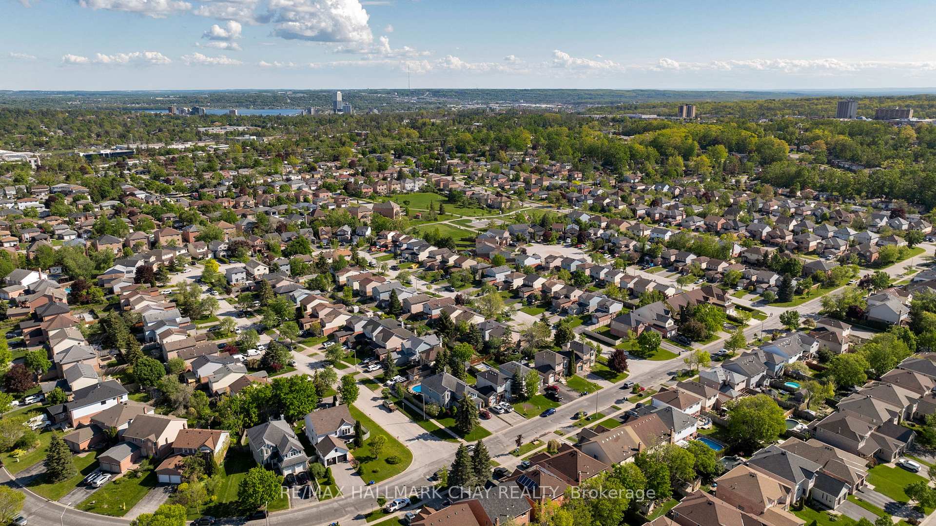 Photo 41 of 3 Meyer Avenue, Barrie, East Bayfield — HOMEH