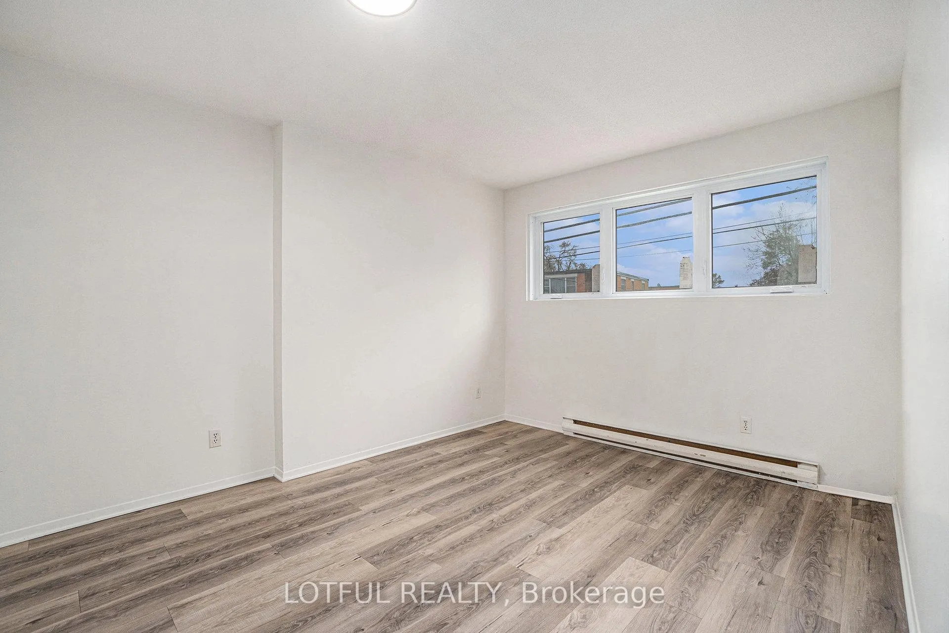 Photo 8 of Unit A, 185 Mcarthur Avenue, Ottawa, Vanier — HOMEH
