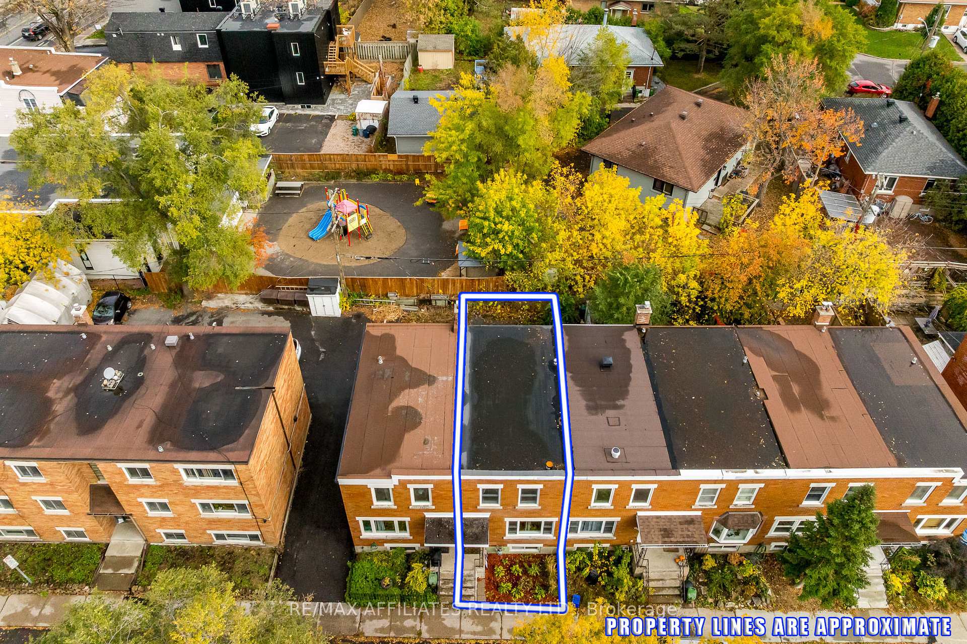 Photo 2 of 361 Larouche Street, Ottawa, Vanier — HOMEH