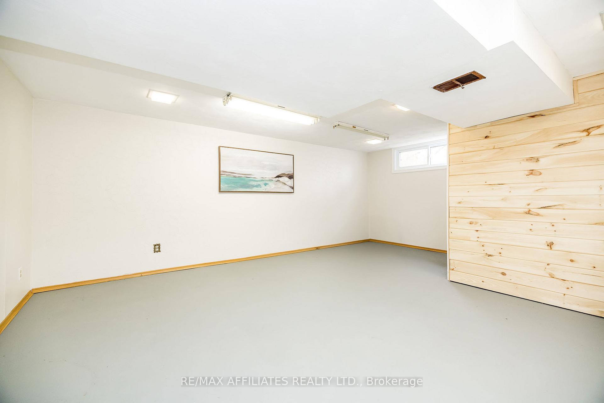 Photo 21 of 361 Larouche Street, Ottawa, Vanier — HOMEH