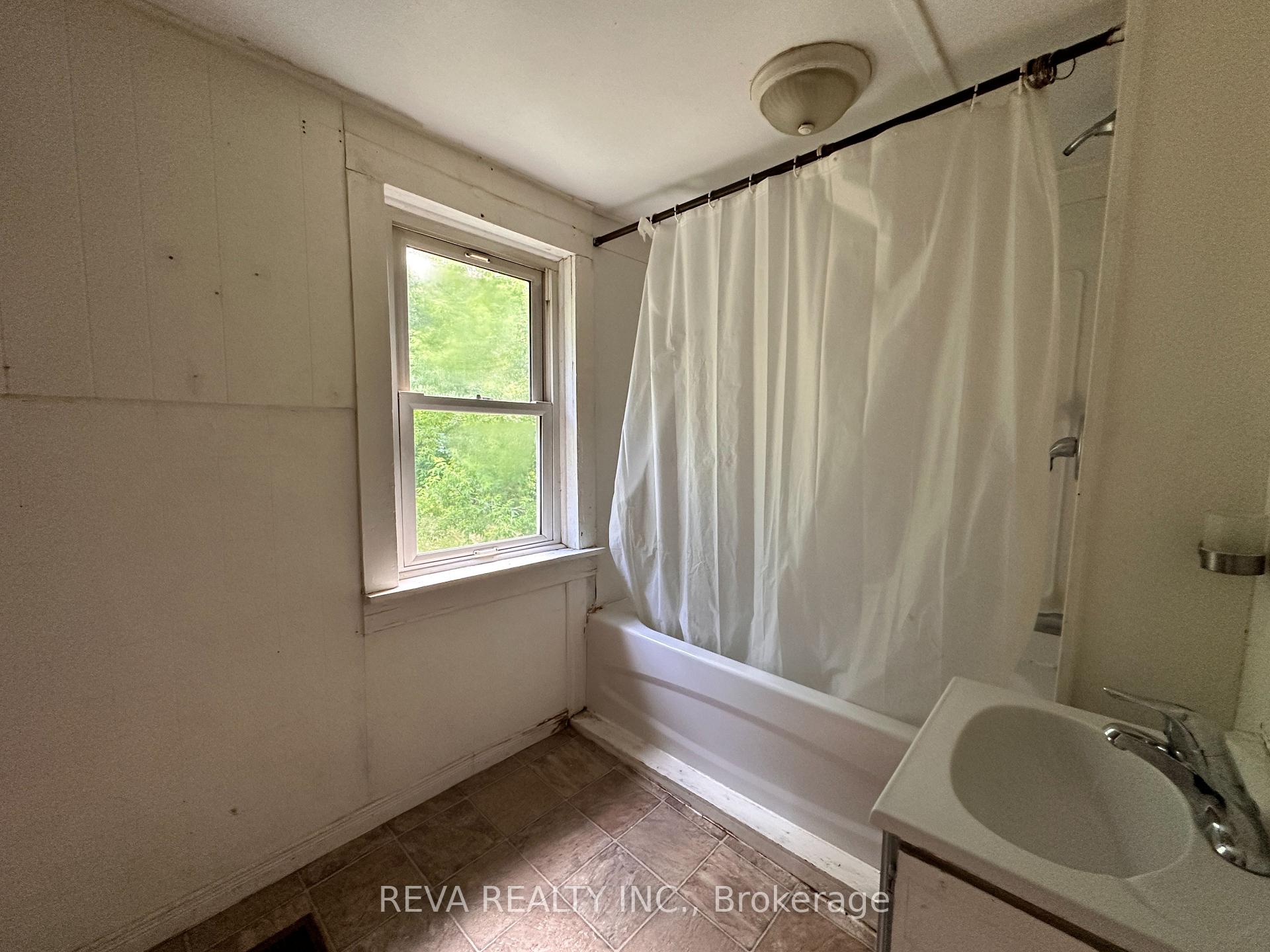 Photo 19 of 192 Mill Street, Bancroft, Bancroft Ward — HOMEH