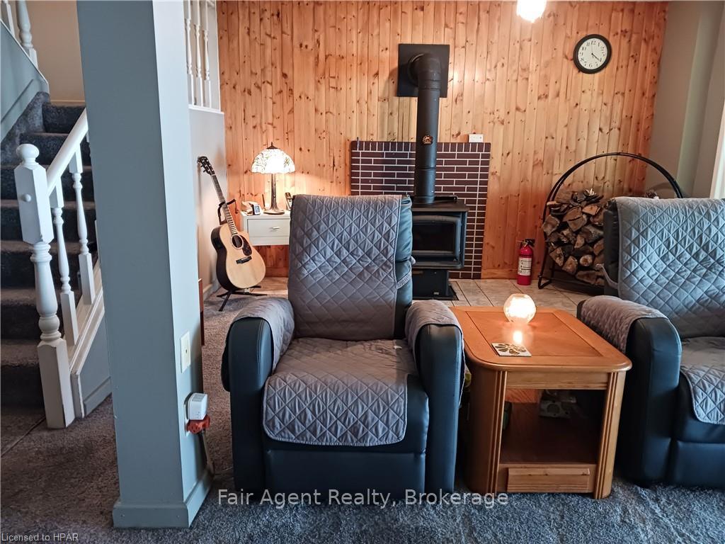 Photo 8 of 44 Fitzgerald Road, Ajax, South West — HOMEH