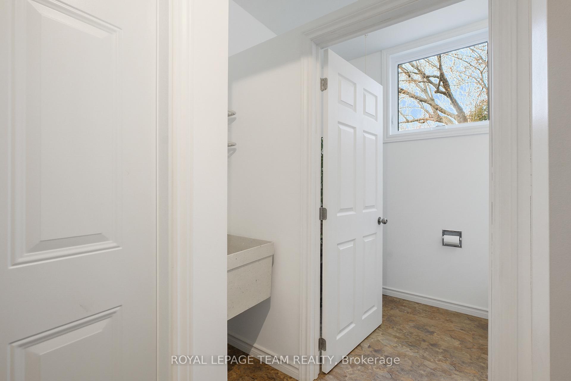 Photo 20 of 780 Eastvale Drive, Ottawa, Beacon Hill North — HOMEH