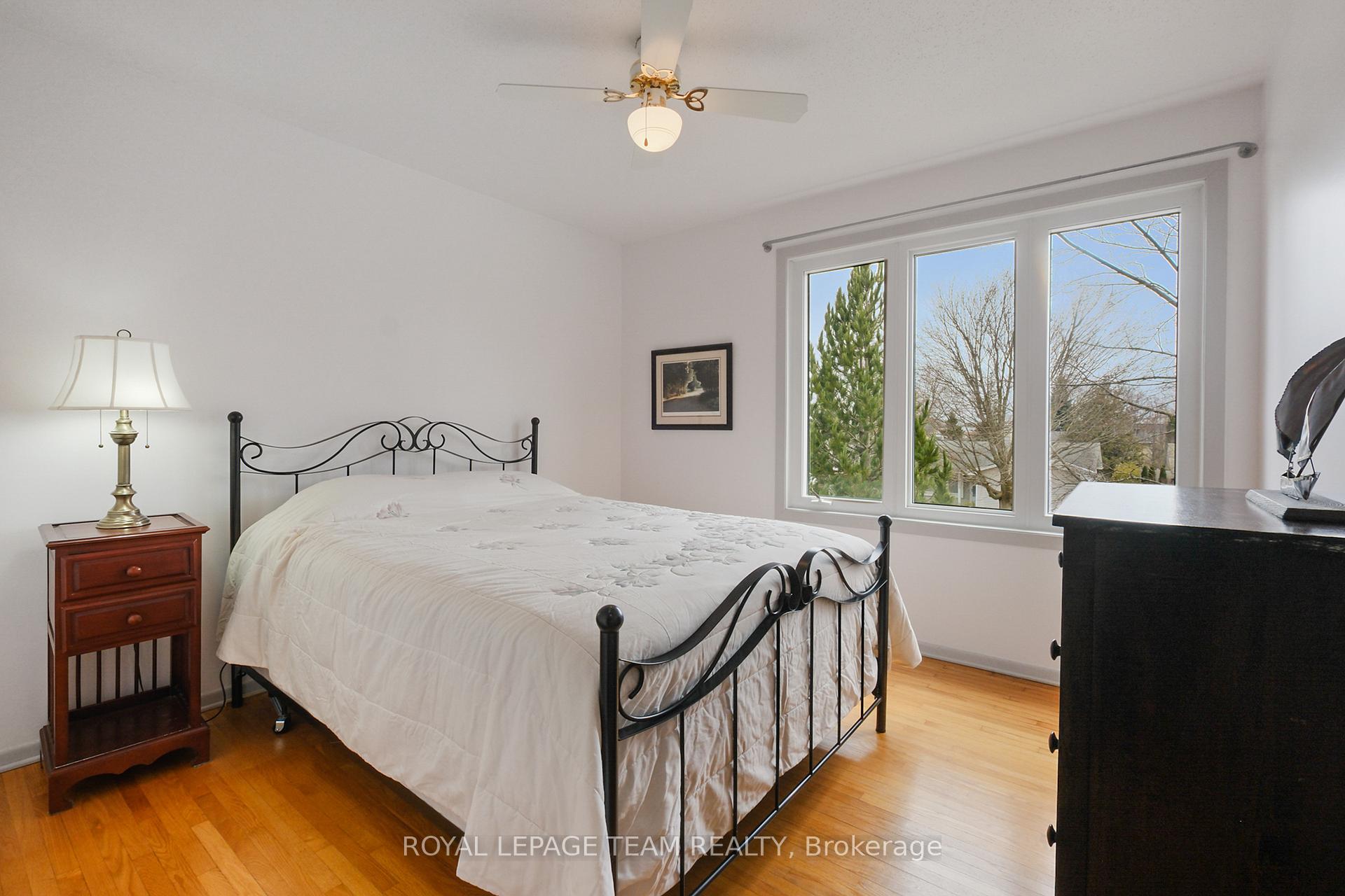 Photo 25 of 780 Eastvale Drive, Ottawa, Beacon Hill North — HOMEH