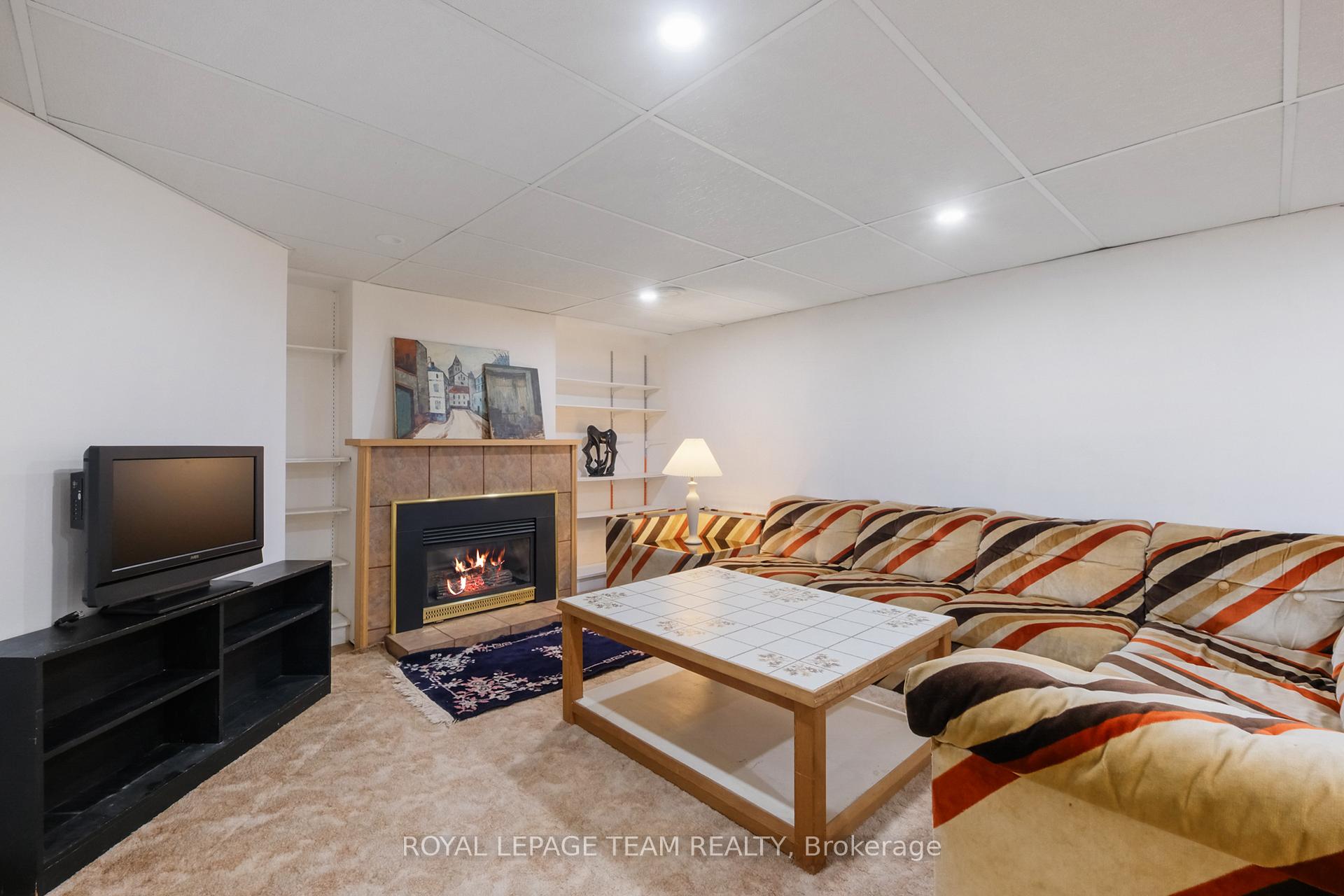 Photo 32 of 780 Eastvale Drive, Ottawa, Beacon Hill North — HOMEH