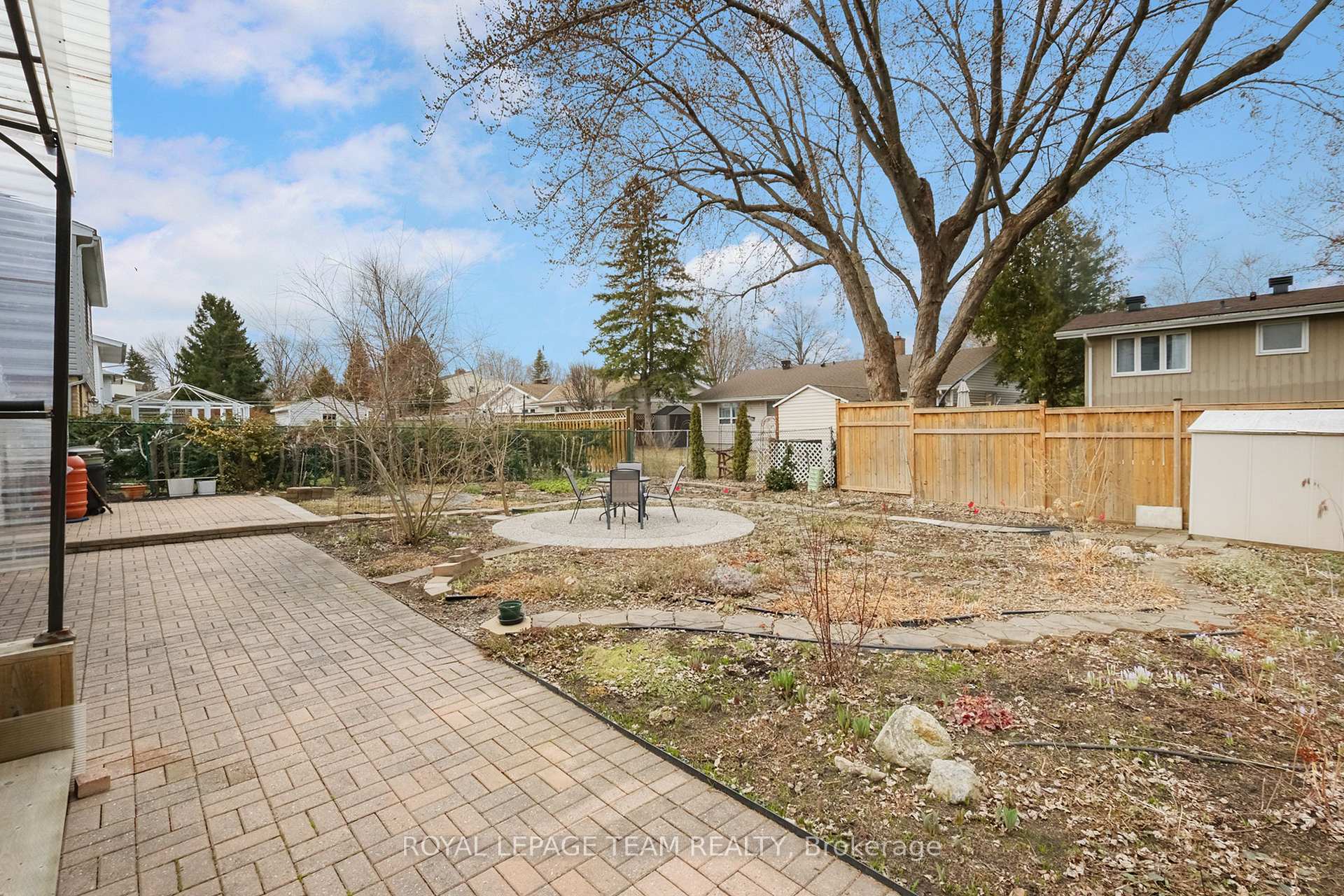 Photo 34 of 780 Eastvale Drive, Ottawa, Beacon Hill North — HOMEH
