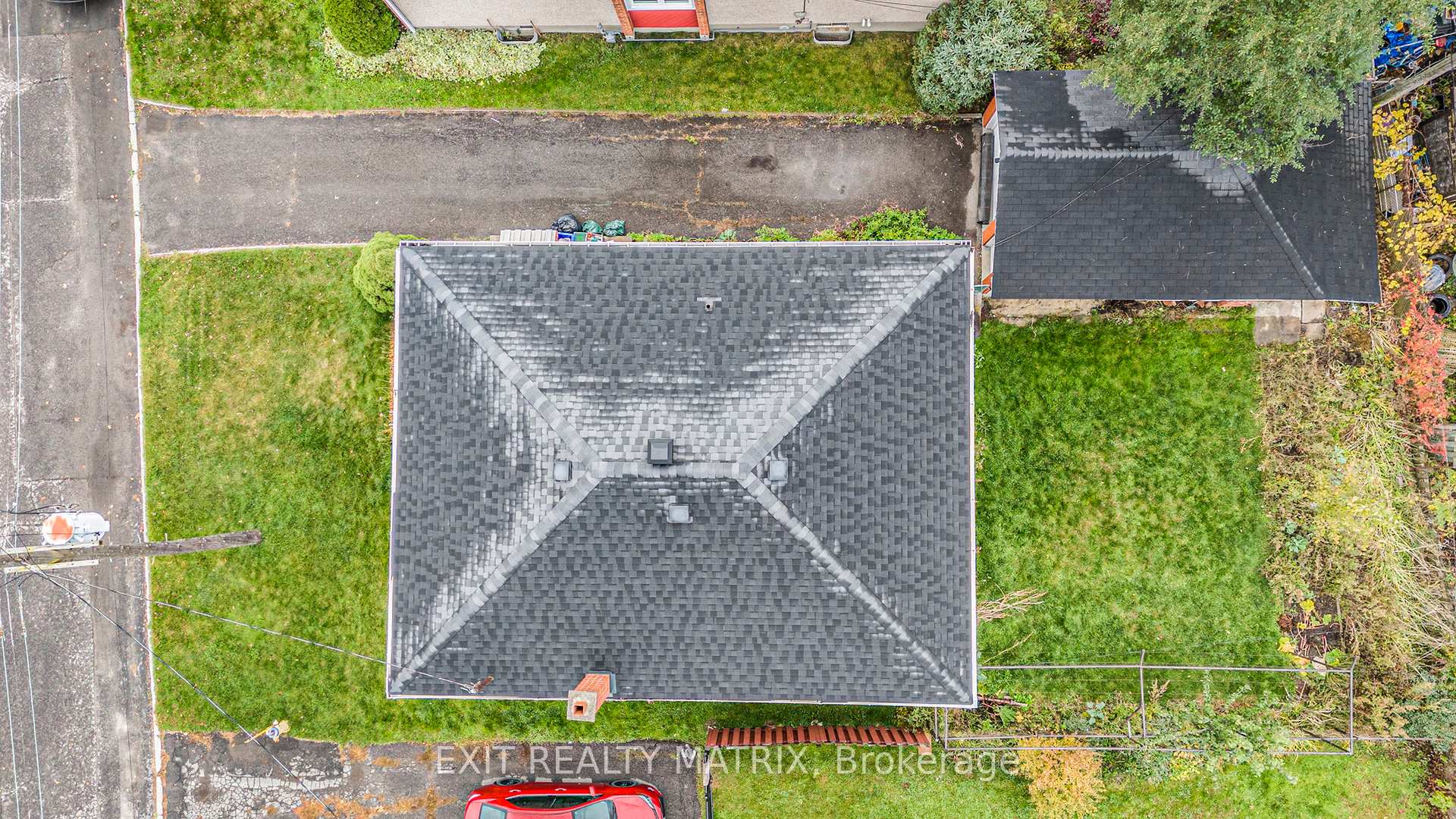 Photo 3 of 404 Maria Goretti Circle, Ottawa, Vanier — HOMEH