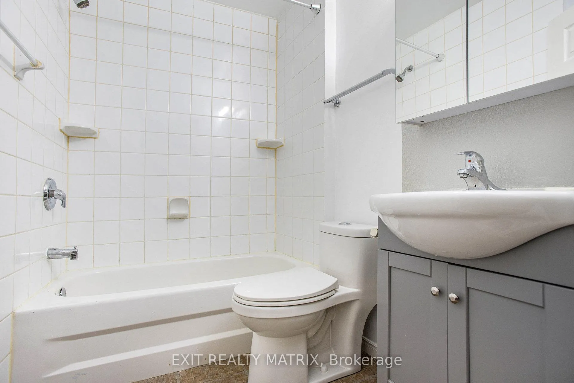 Photo 11 of Unit 1, 256 Park, Ottawa, Vanier — HOMEH