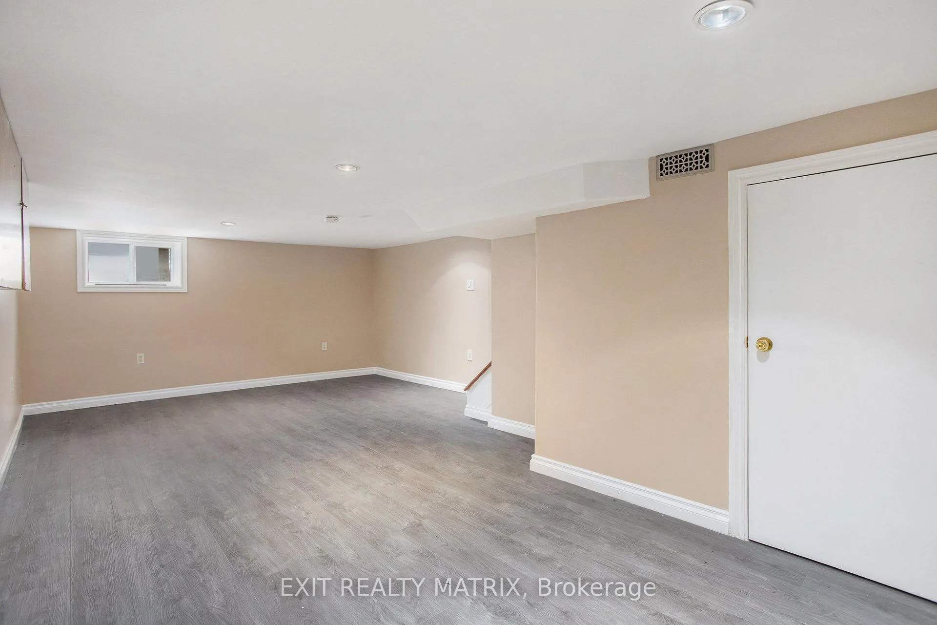 Photo 13 of Unit 1, 256 Park, Ottawa, Vanier — HOMEH