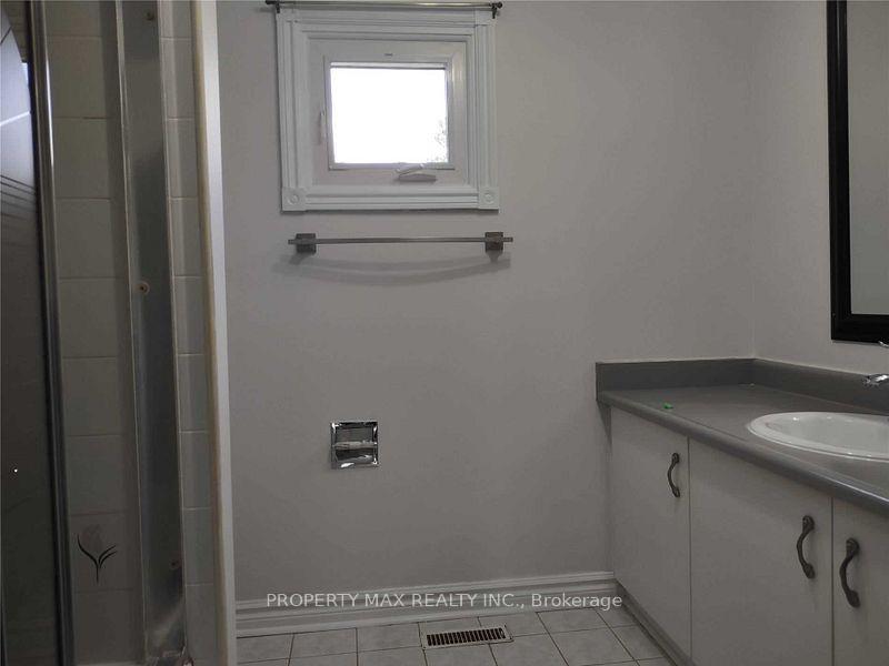 Photo 13 of Unit Upper, 54 Chapman Drive, Ajax, Central — HOMEH