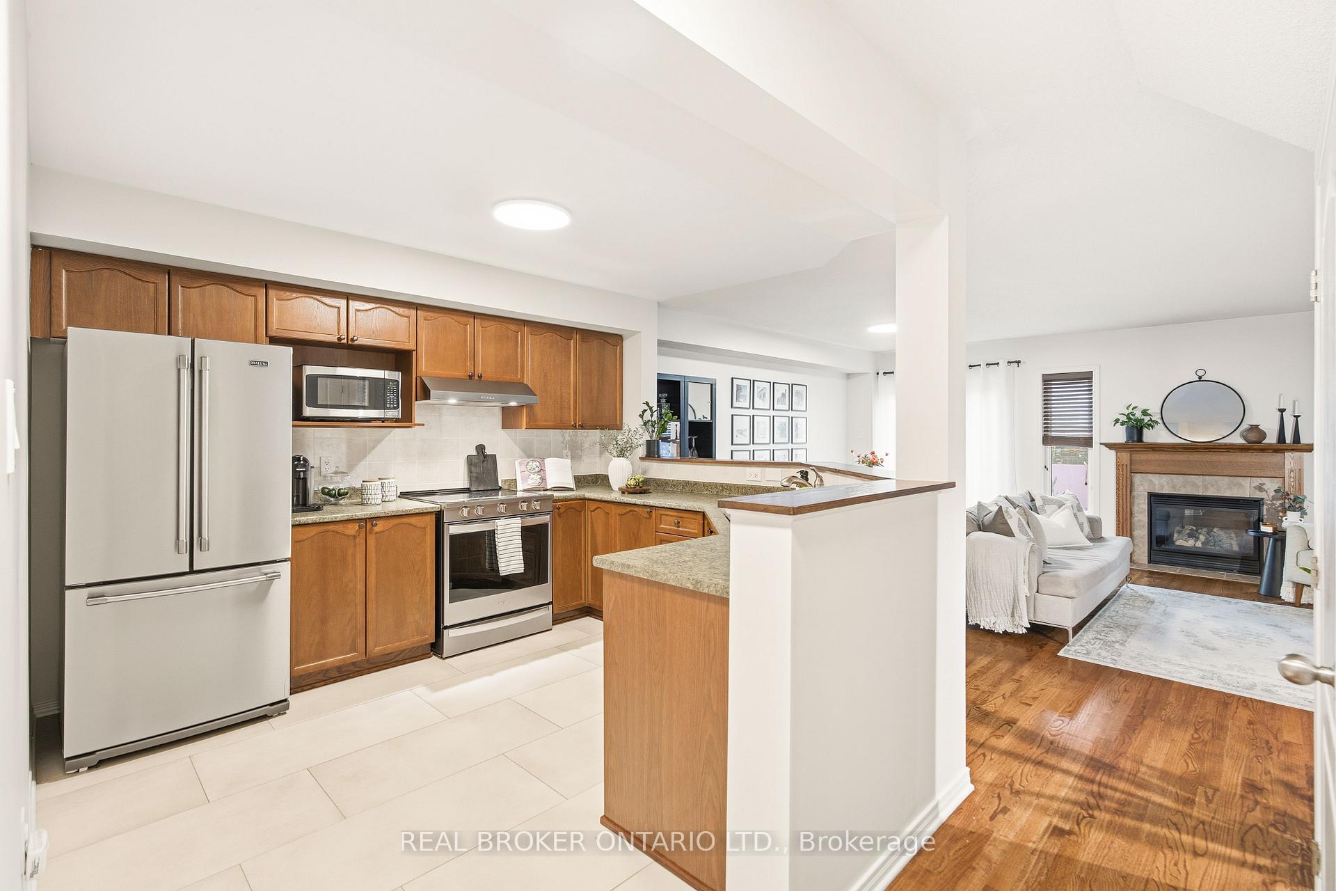Photo 7 of 281 Freedom Private, Ottawa, Riverview Park — HOMEH