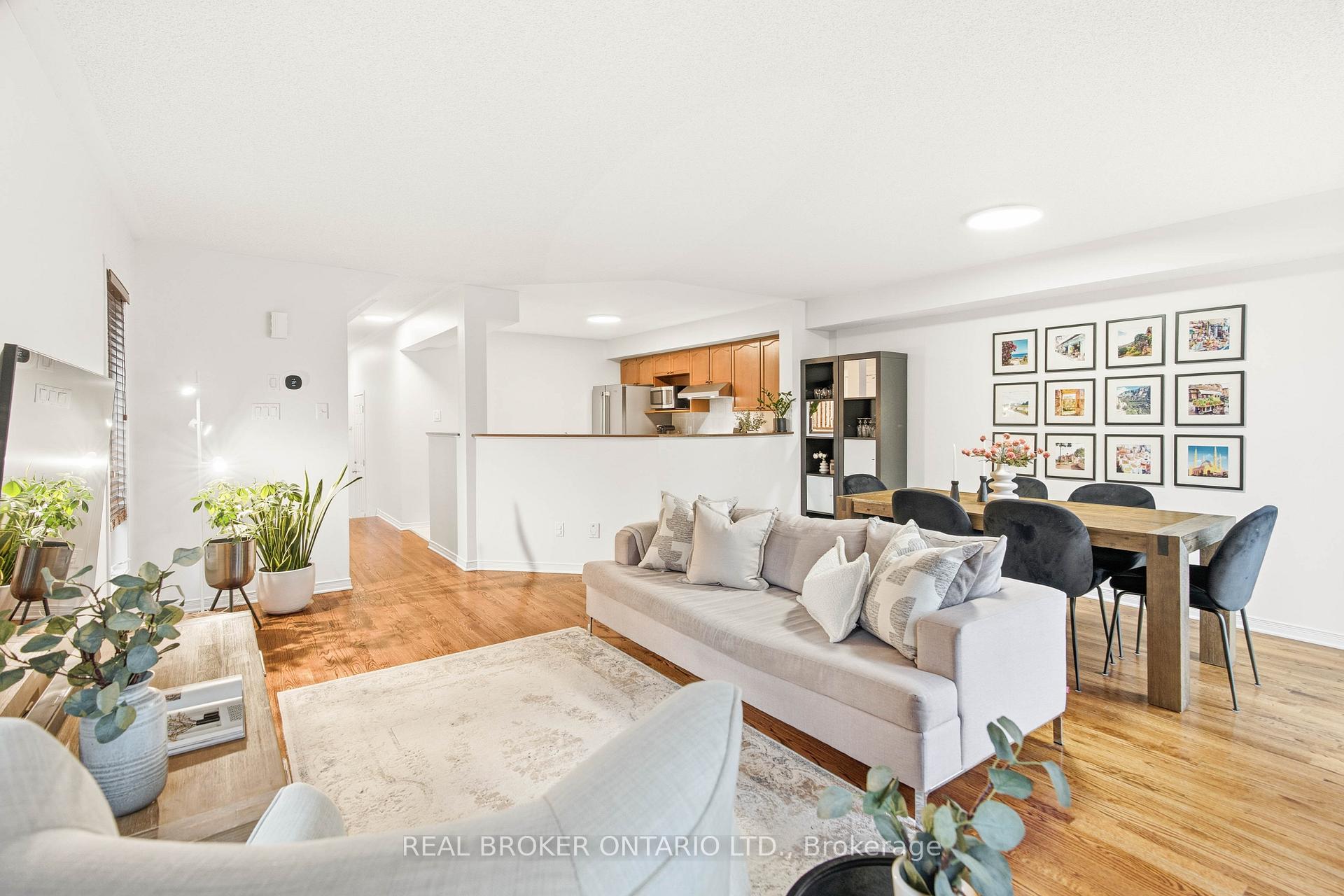 Photo 14 of 281 Freedom Private, Ottawa, Riverview Park — HOMEH
