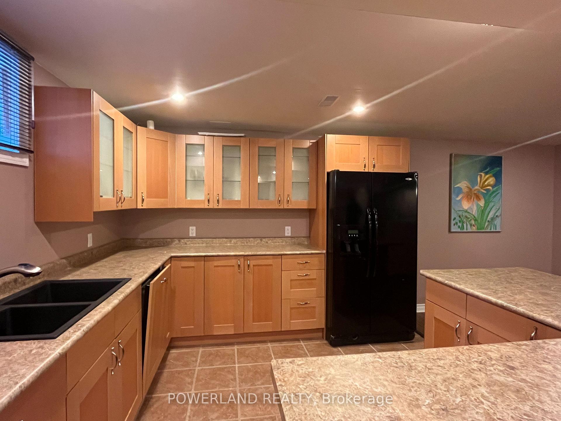 Photo 6 of 249 Kennedy Street W, Aurora, Aurora Highlands — HOMEH