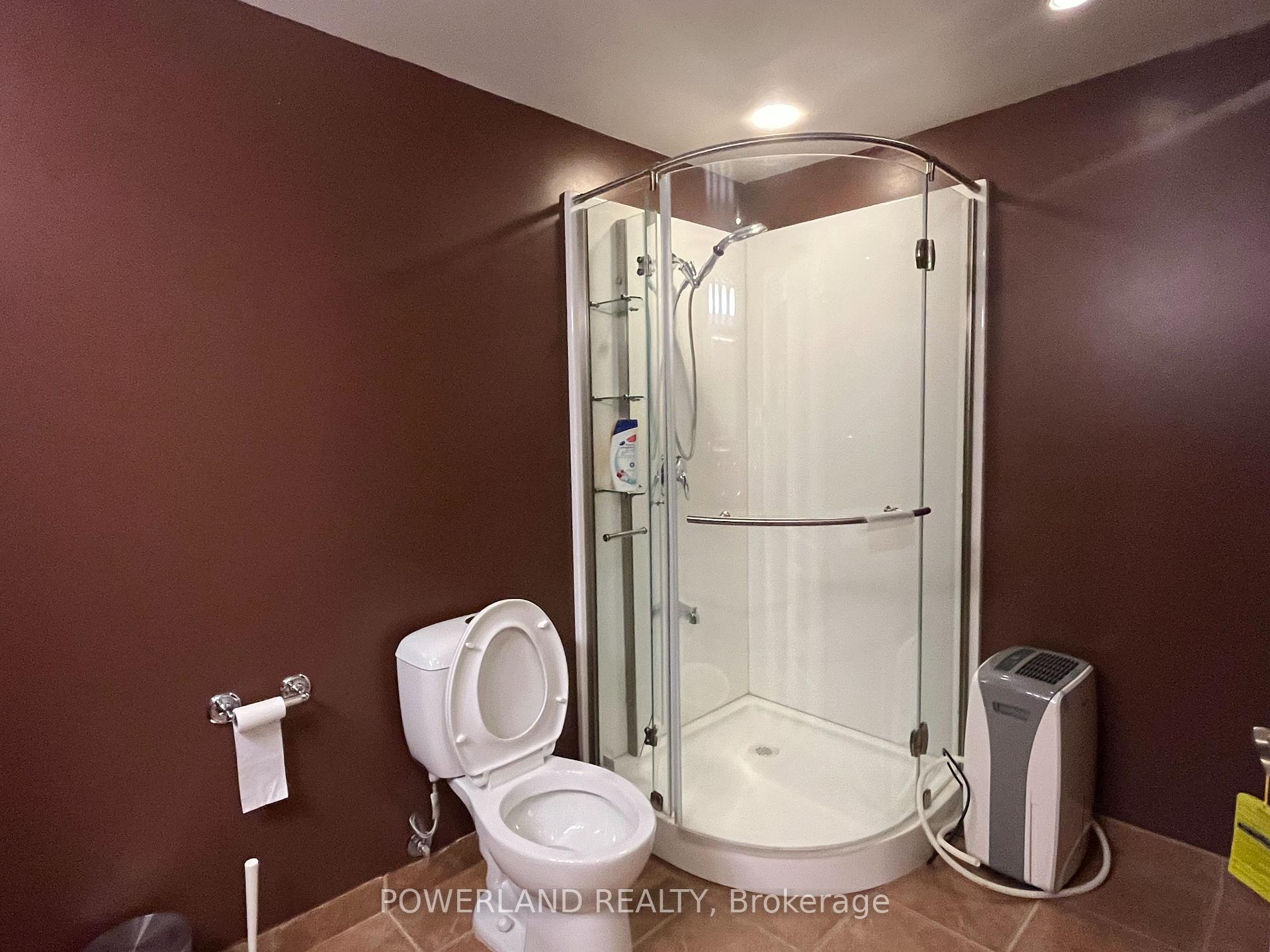 Photo 16 of 249 Kennedy Street W, Aurora, Aurora Highlands — HOMEH