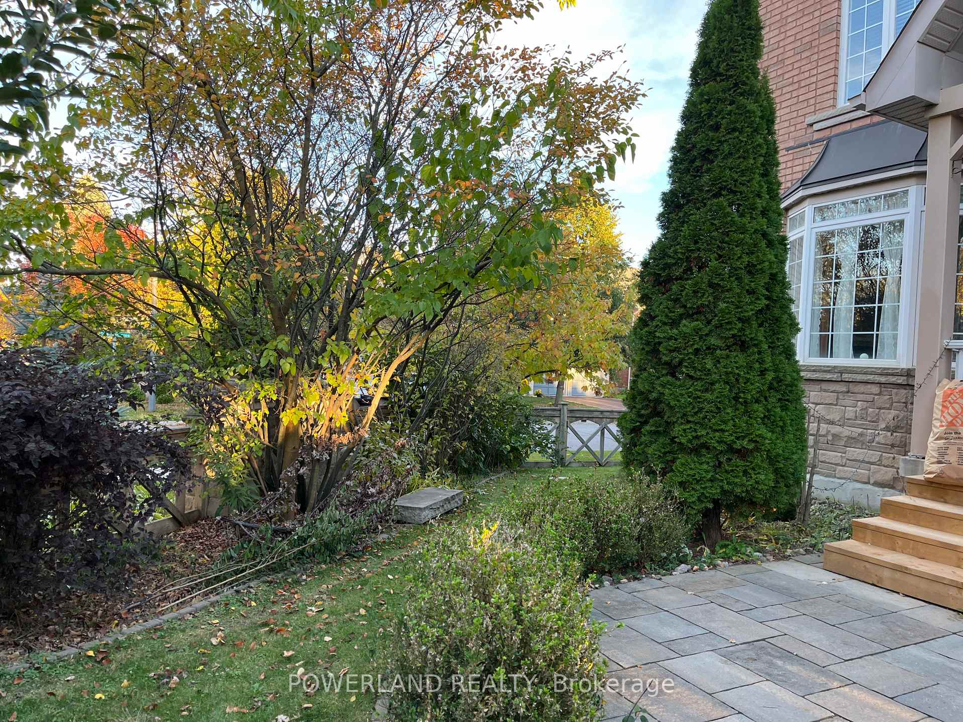 Photo 19 of 249 Kennedy Street W, Aurora, Aurora Highlands — HOMEH