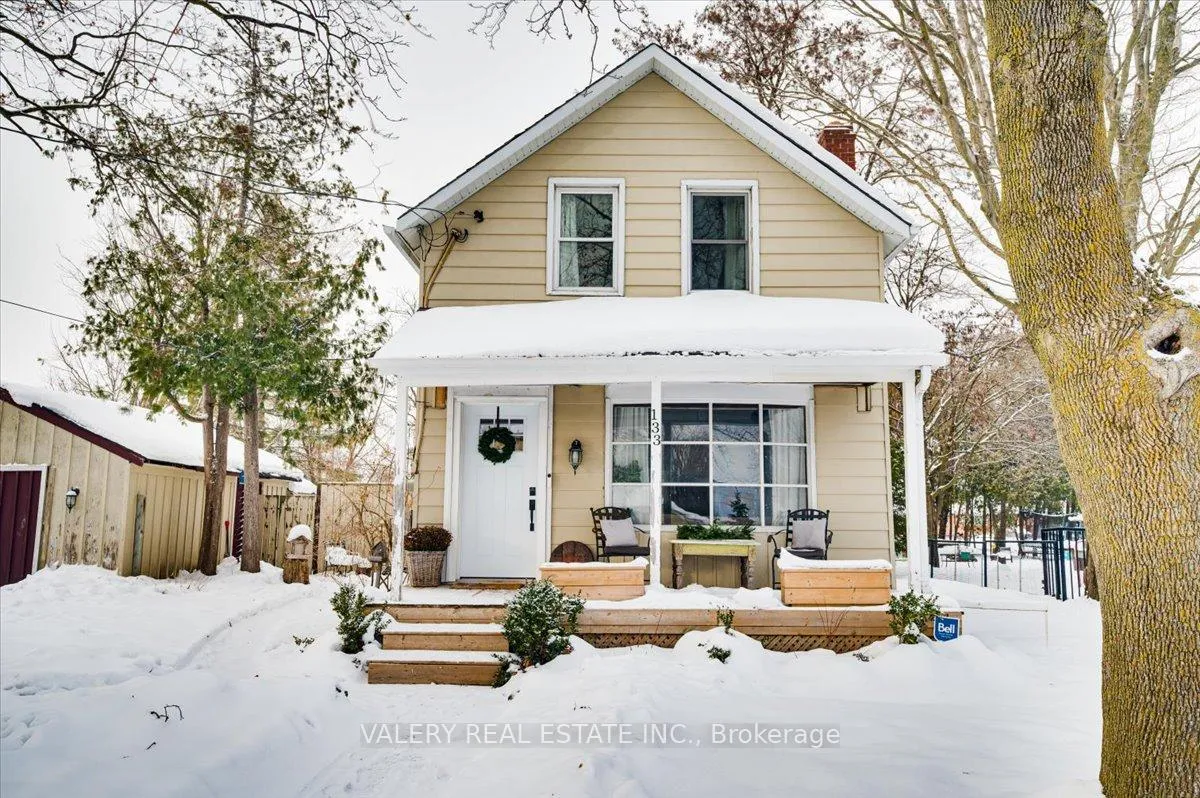 Photo 2 of 133 Brock St E Street, Uxbridge — HOMEH