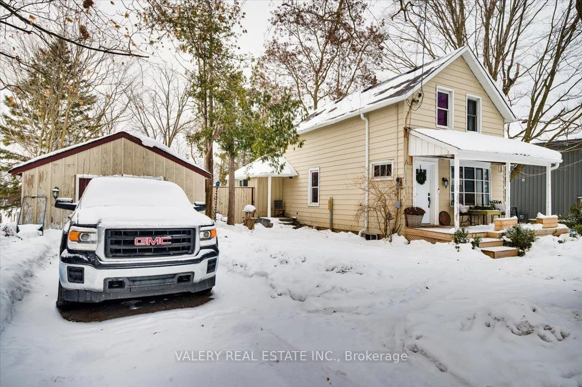 Photo 4 of 133 Brock St E Street, Uxbridge — HOMEH