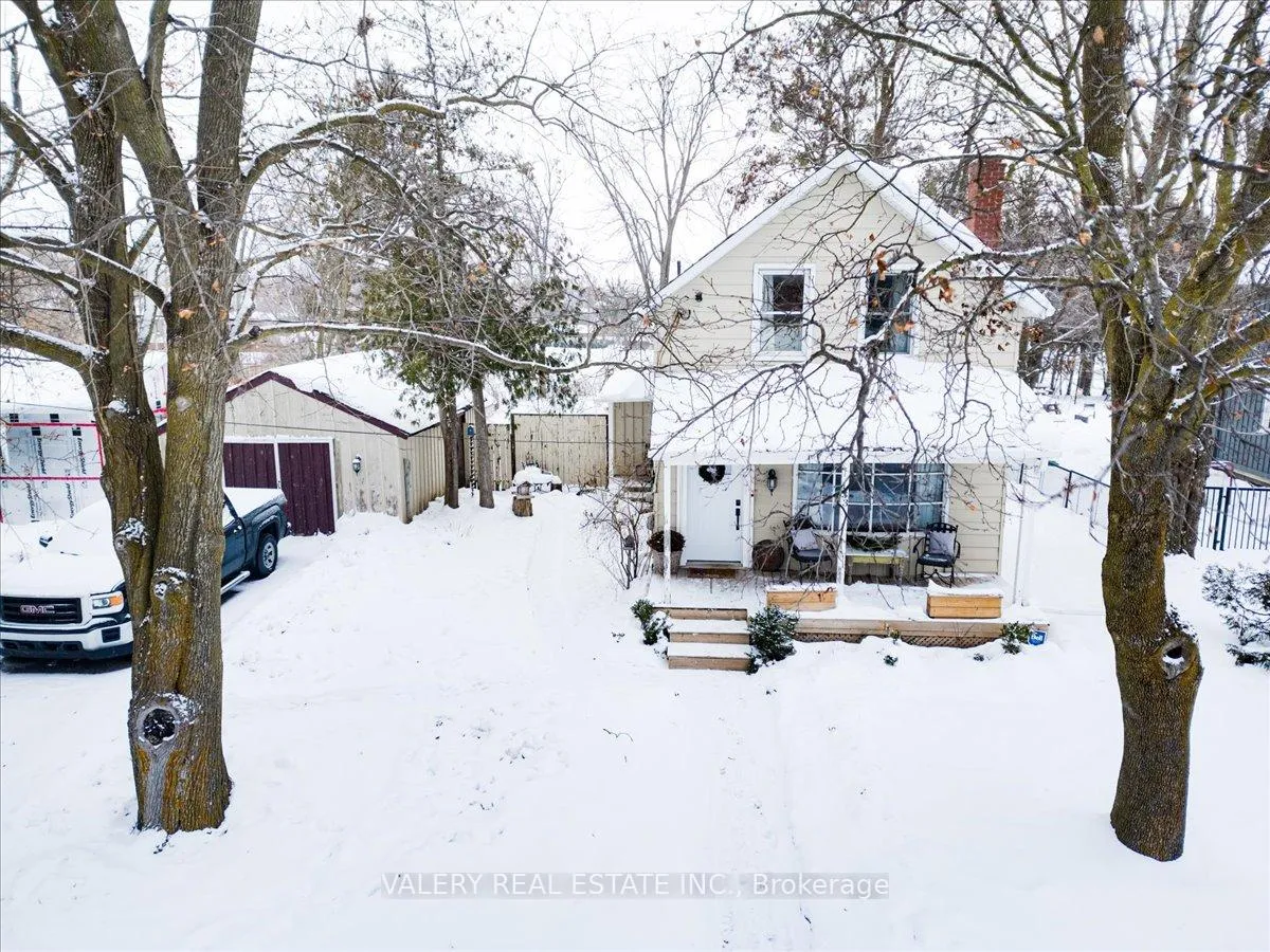 Photo 5 of 133 Brock St E Street, Uxbridge — HOMEH