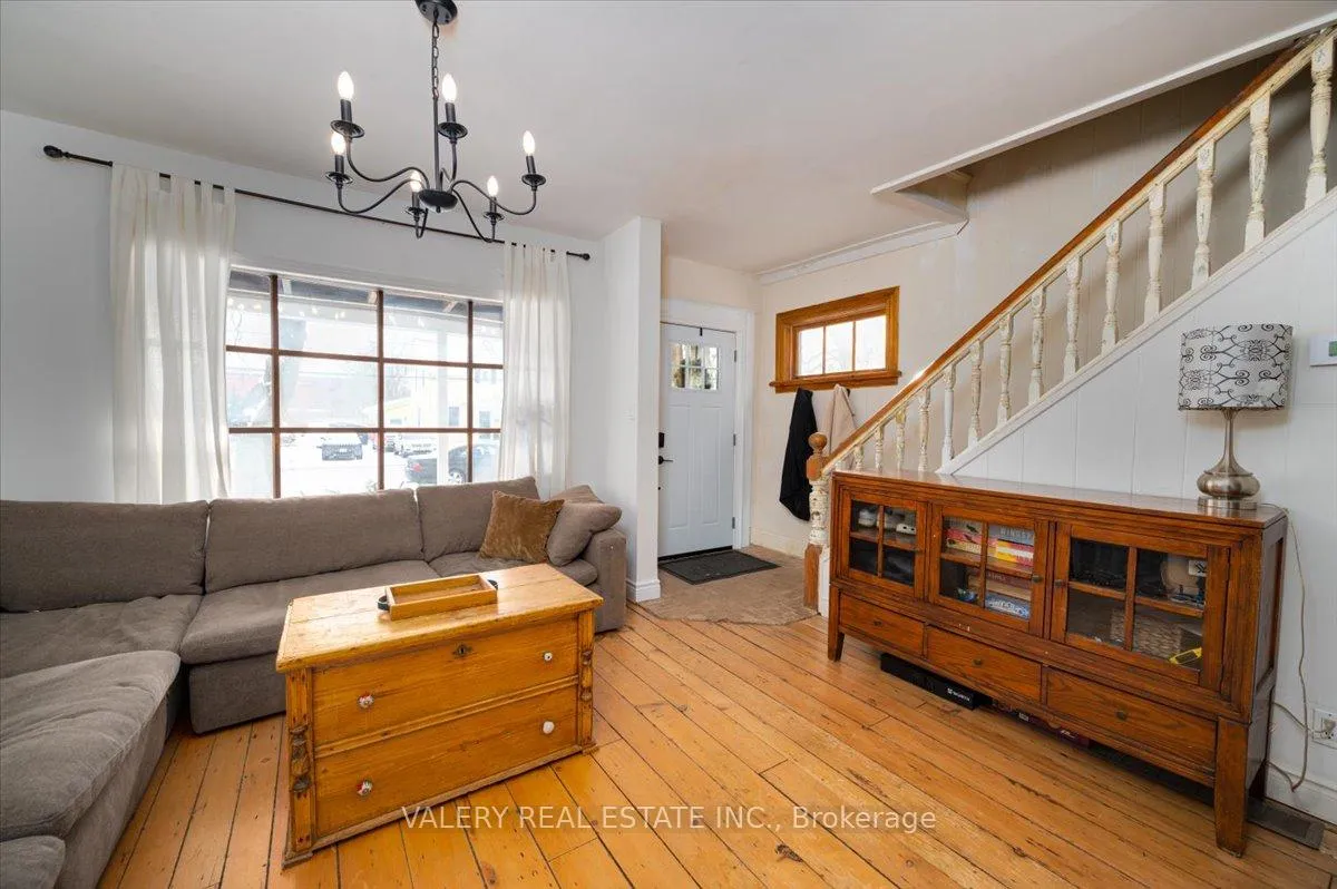 Photo 7 of 133 Brock St E Street, Uxbridge — HOMEH