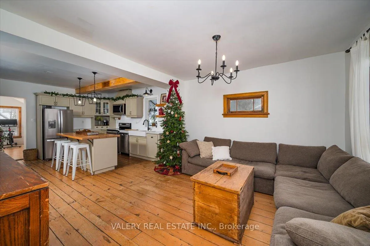 Photo 8 of 133 Brock St E Street, Uxbridge — HOMEH