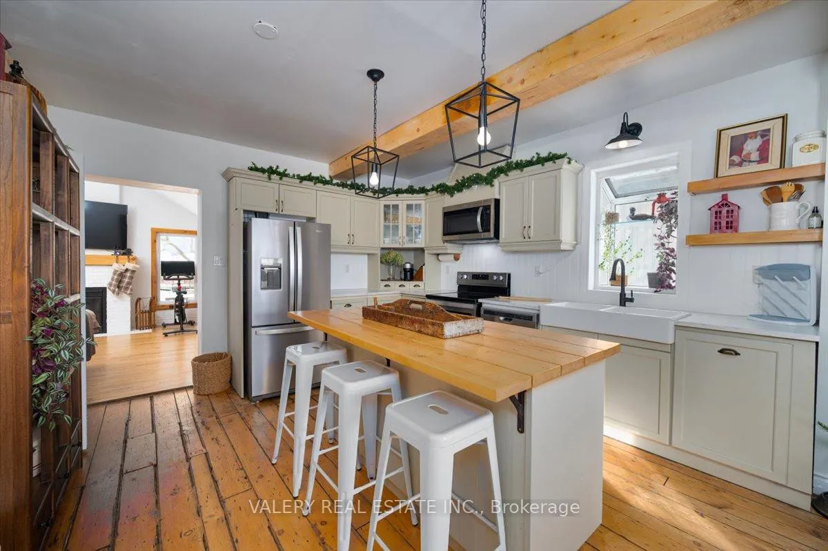 Photo 10 of 133 Brock St E Street, Uxbridge — HOMEH