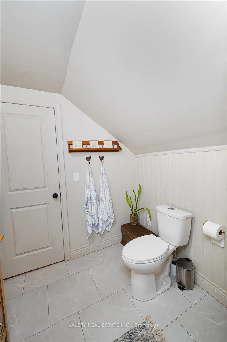 Photo 26 of 133 Brock St E Street, Uxbridge — HOMEH