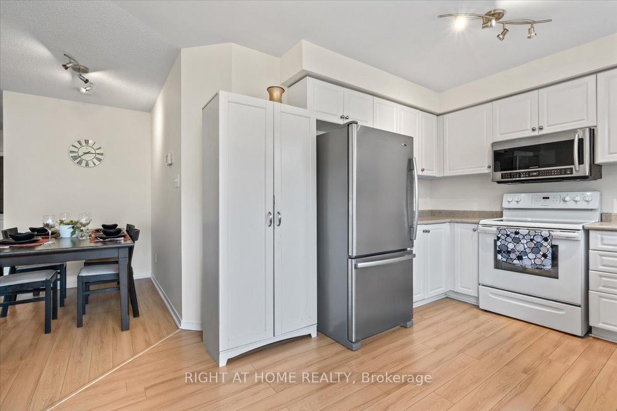Photo 4 of 84 Trevino Circle, Barrie, East Bayfield — HOMEH