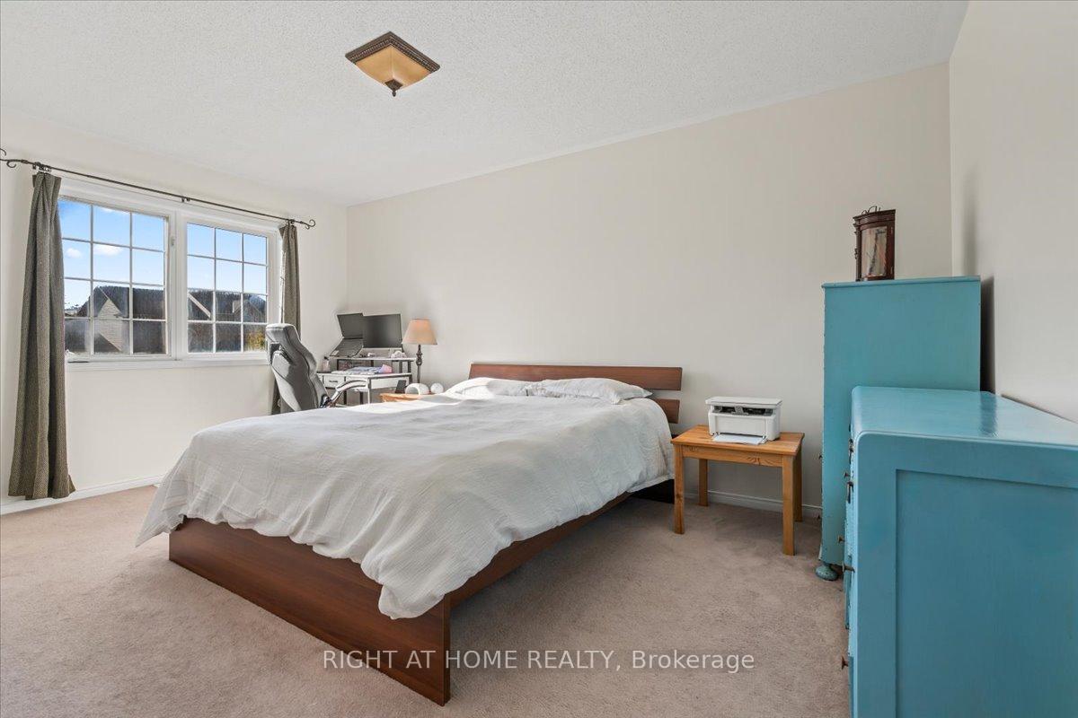 Photo 23 of 84 Trevino Circle, Barrie, East Bayfield — HOMEH