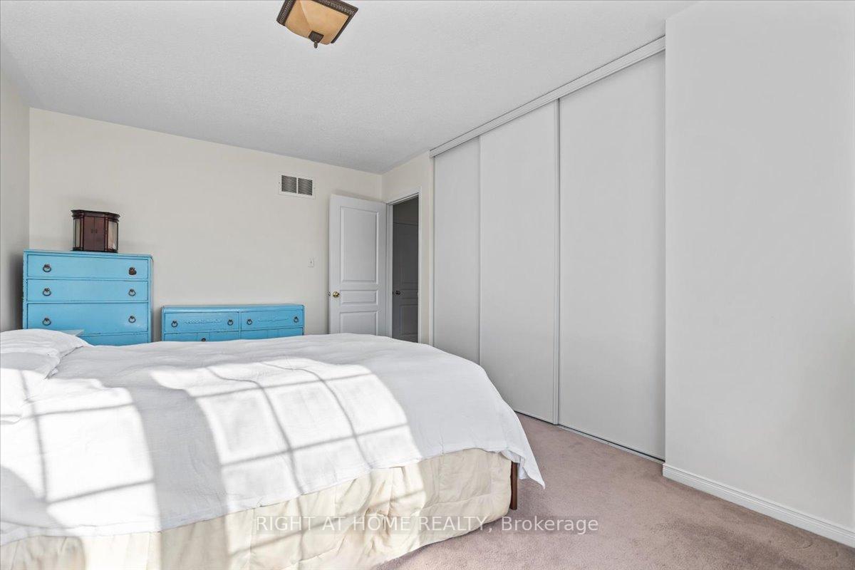 Photo 11 of 84 Trevino Circle, Barrie, East Bayfield — HOMEH