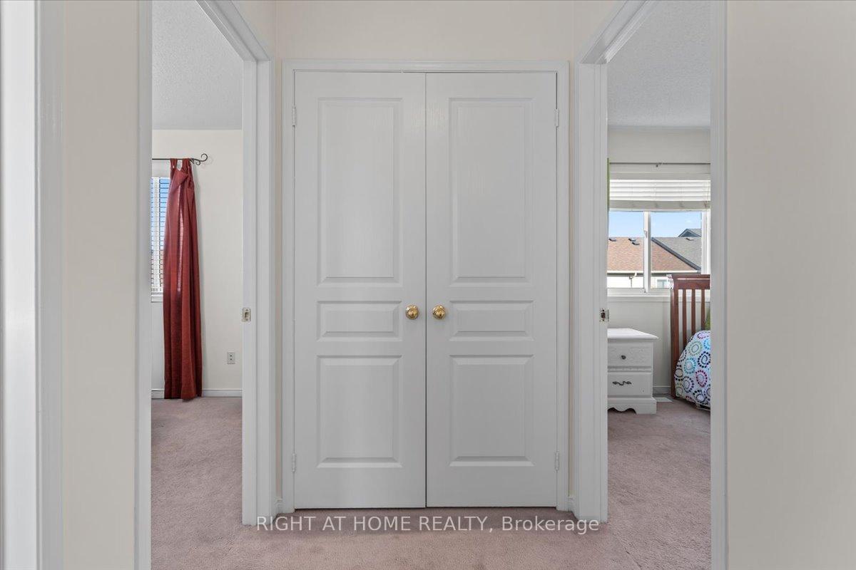 Photo 13 of 84 Trevino Circle, Barrie, East Bayfield — HOMEH